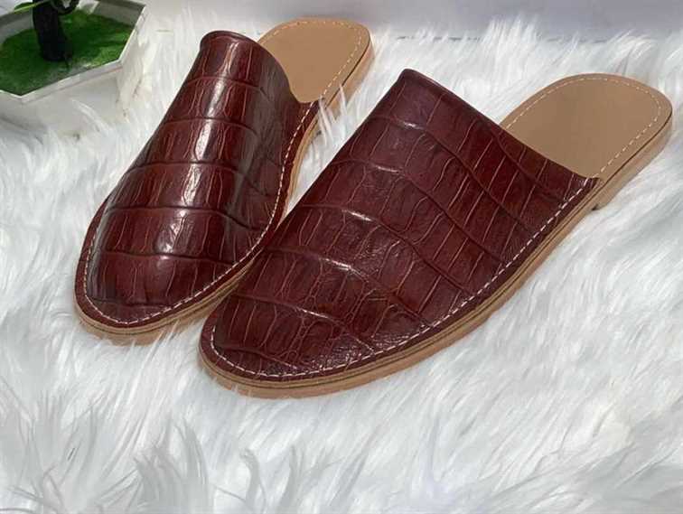 Moss Cemented constructed sole with Maroon Skin