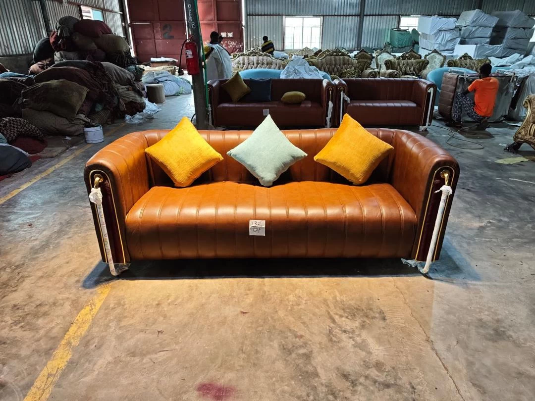 SINGLE 3-SEATER SOFA